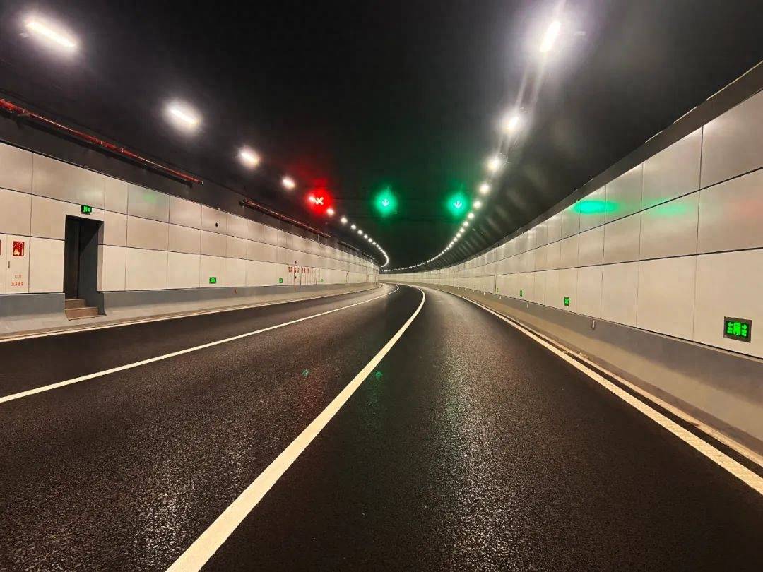 大连湾海底隧道丨三思方案再度点亮超级海底隧道照明工程!